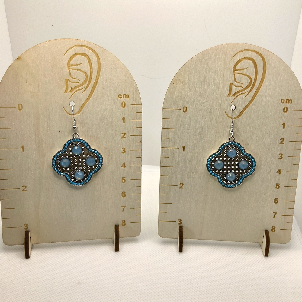 Blue and Silver Quatrefoil Earrings with Intricate‎ Detailing